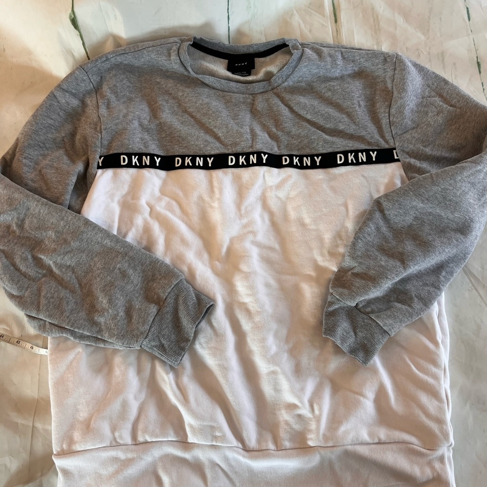 DKNY Heather Gray Crewneck Men's XXL
